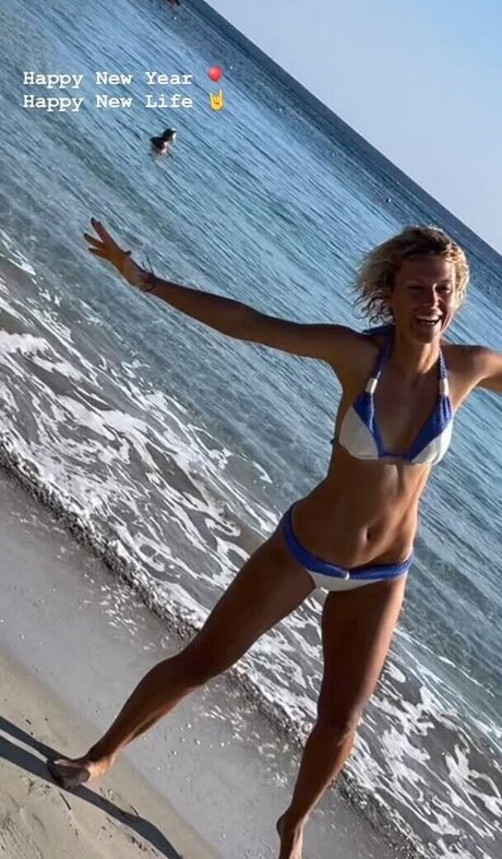 Annika Zimmermann adult model img