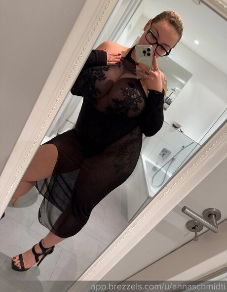 Anna Schmidt pornstar adult pictures