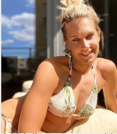 old lady onlyfans pretty img