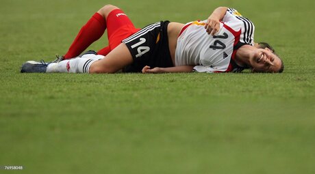 DFB Damen nude model galleries