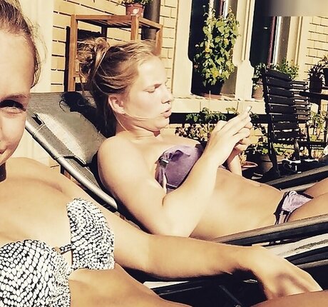 DFB Damen star perfect photos