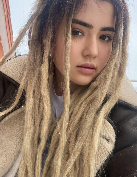 Shariklar beautiful model archive