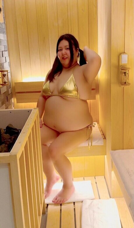 Edamameeee model photos