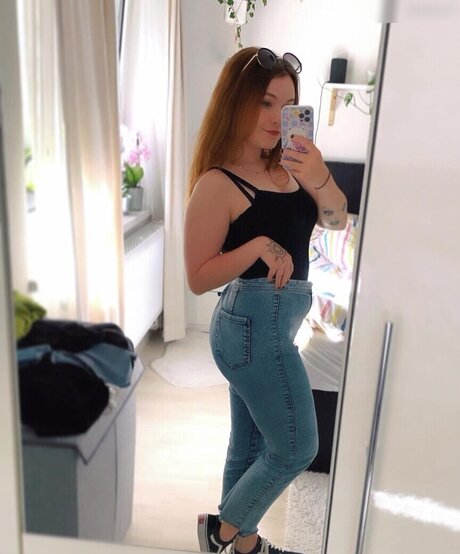 Lena Vanille star pornographic img