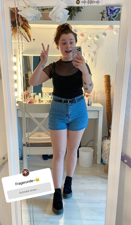 Lena Vanille free star images