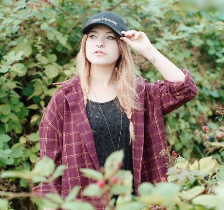 Lena Vanille pornographic star galleries