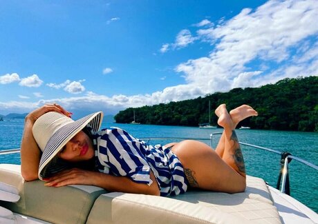 Vero nica Ara jo erotic star images