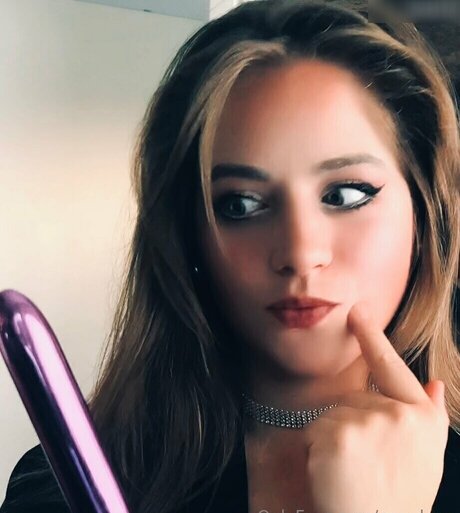 angel ng__ Quick model image