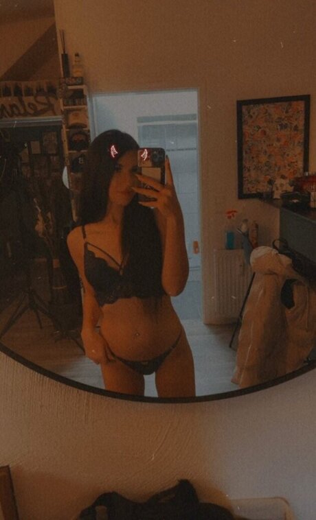 Luanas Secret star hot img