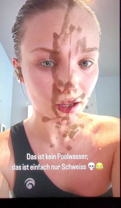 Cum Tributes nice model image