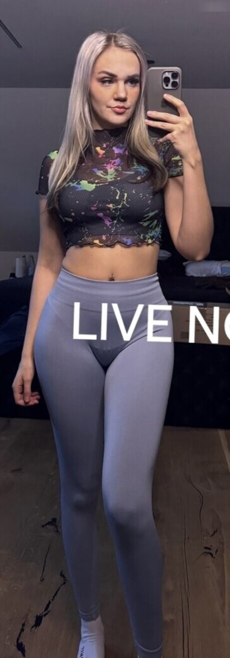 Colaway star art photo