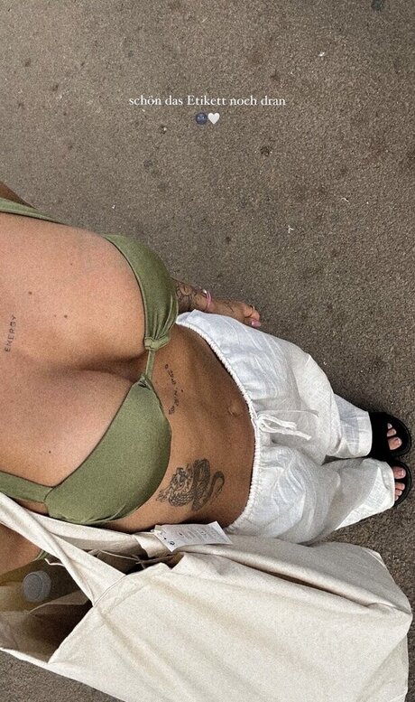 teen ladyboy onlyfans adult pics