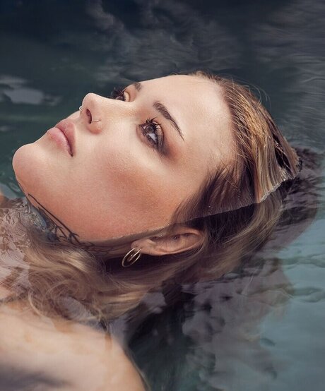 amateur lesbian onlyfans beautiful img