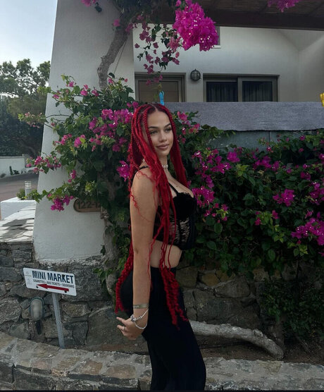 Badm mzjay model sexy photo