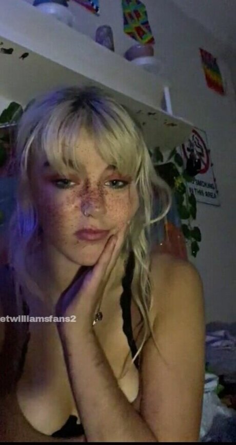 asian amateur onlyfans naked image