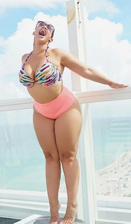 Dascha Polanco art model photo