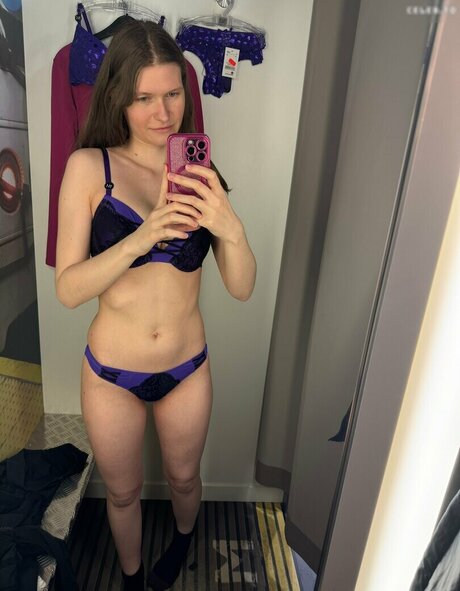 tiny onlyfans free naked img