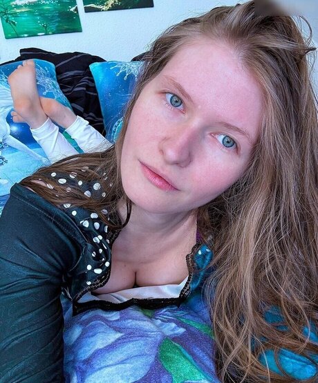 InaSilja adult actress images