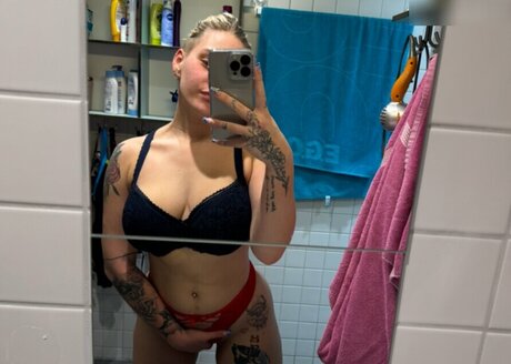 Bay watch perfect model archive