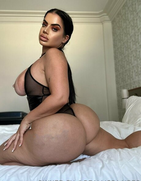 outdoor milf onlyfans hot naked pictures