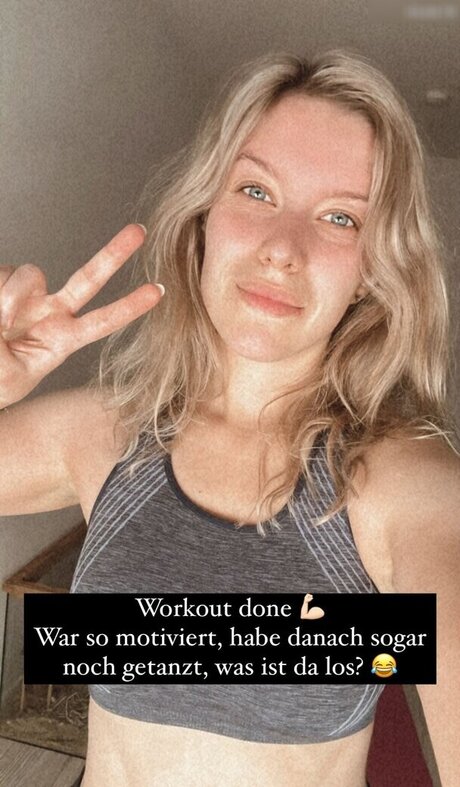 FormulaLena sexy actress pictures