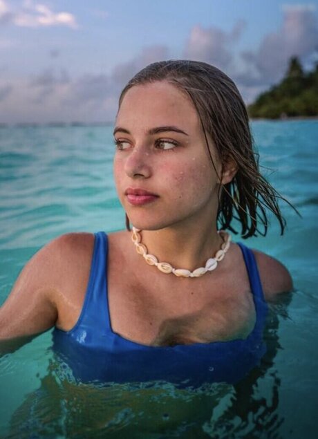 Itsmisabell Quick model image