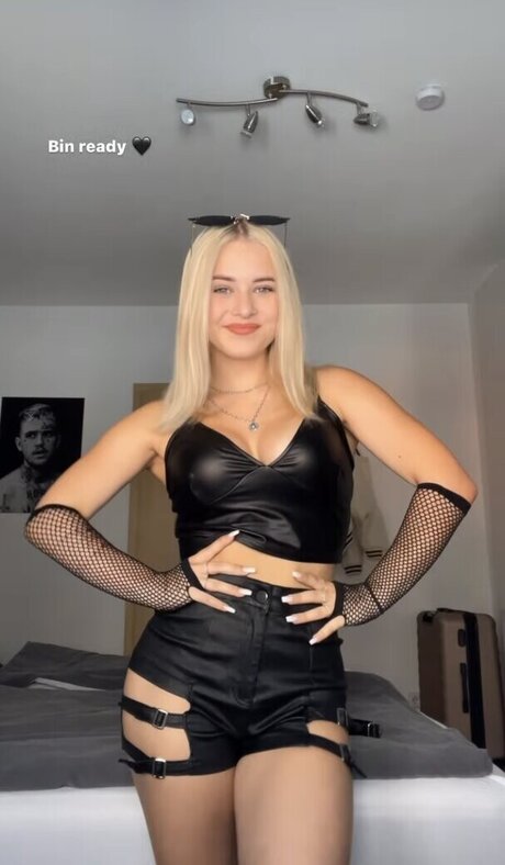 white lingerie onlyfans art xxx archive