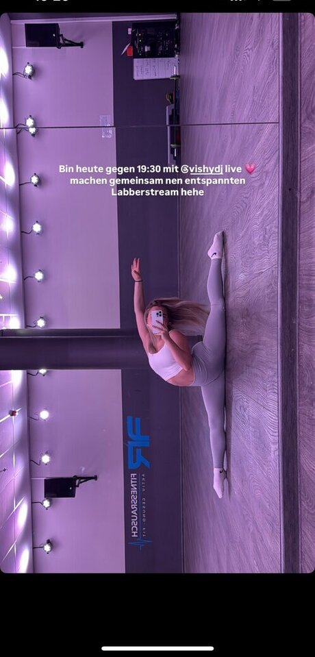 Itsmisabell hd model photos