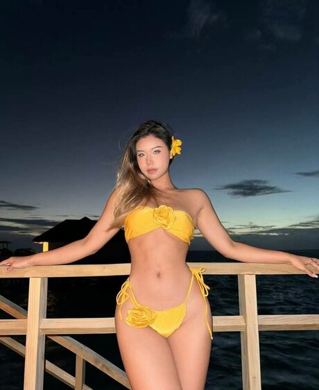 Cutelucia pornstar hd img