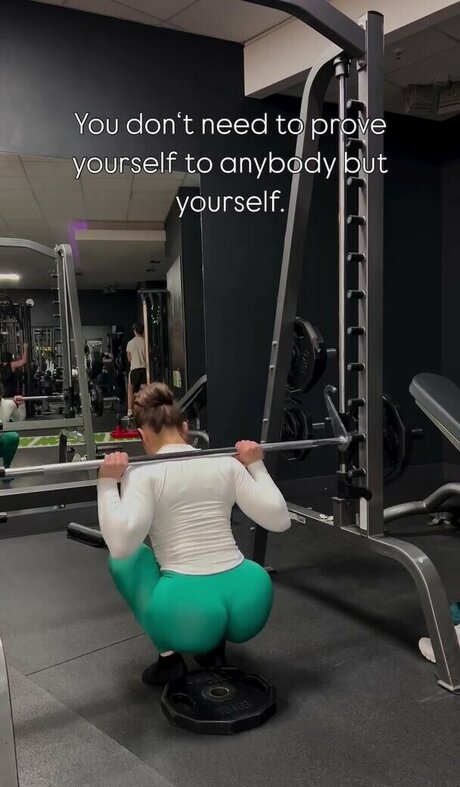 Leona Maronn hot star gallery