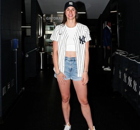 heluvstikax free pornstar pictures