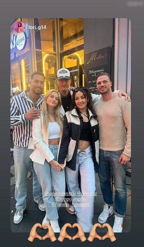 Vanessa Wende exclusive model archive