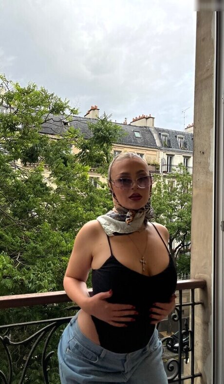 Michelle Knaub pornstar nude archive