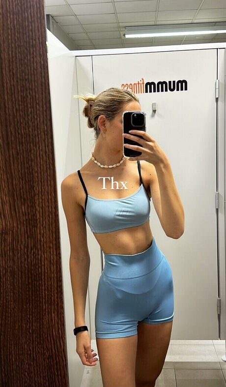 light onlyfans top pictures