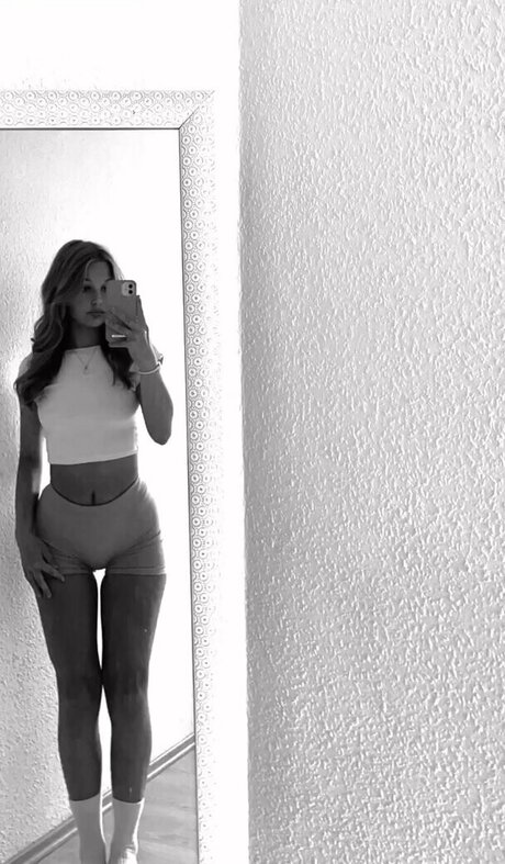 _marie lbs erotic pornstar picture