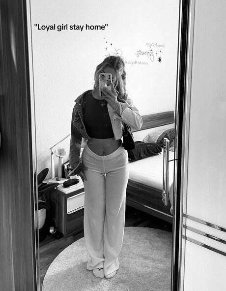 _marie lbs pornographic model gallery