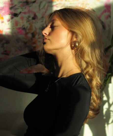 _marie lbs exclusive star photo