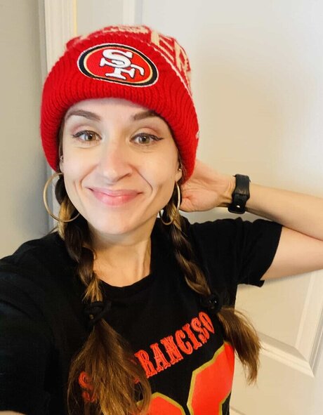 BellaSuede top star photo