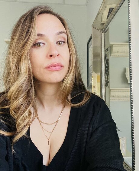 BellaSuede pornographic actress img