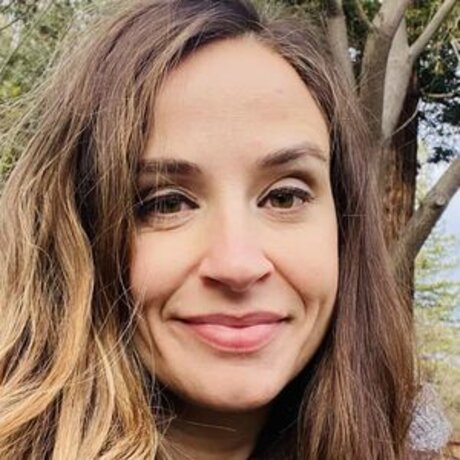 BellaSuede star sexy photos