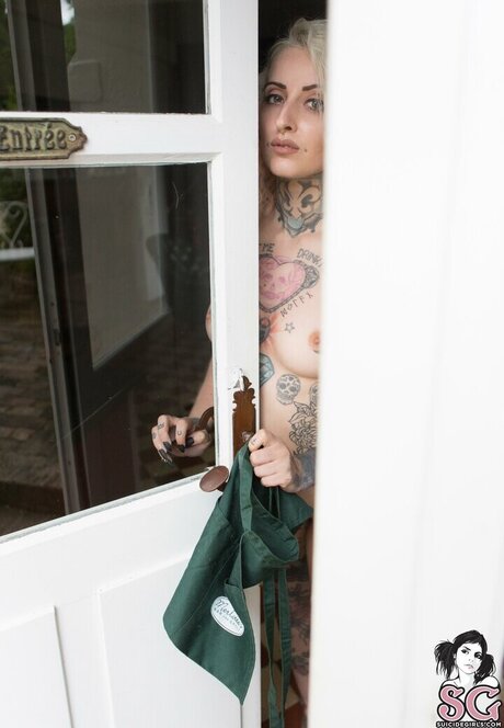 gladycesuicide high quality actress photos