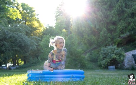 gladycesuicide naked pornstar img