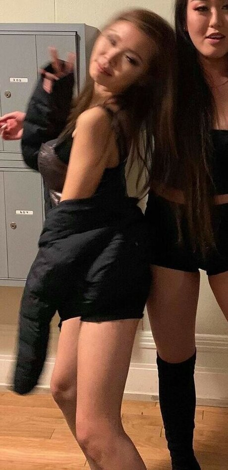 Maggie Sin model perfect img