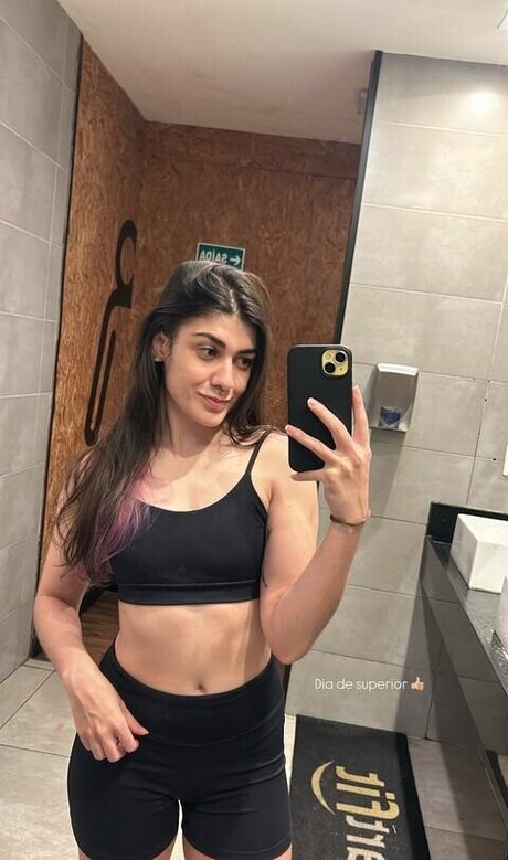 lorak al sexy actress image