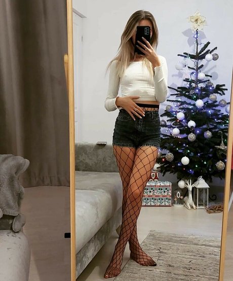 LilZoeyZo art star picture