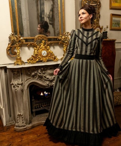 Aliythia naked actress photos