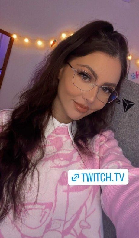 cuckold feet onlyfans art nude img