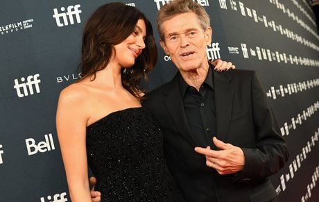 Camila Morrone pretty model img