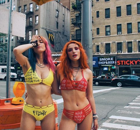 Dani Thorne model hd picture