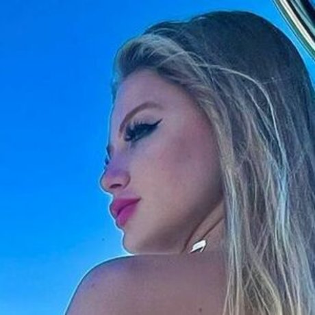 Leticia Sogiro star best pictures